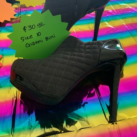 Heels great condition! Size 10. - Picture 2 of 2